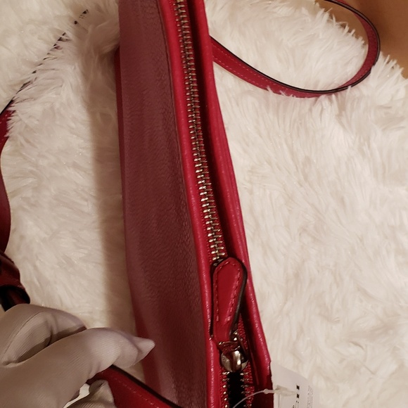 Brand New with Tag Coach Sling Bag MSRP $250 - Picture 5 of 8